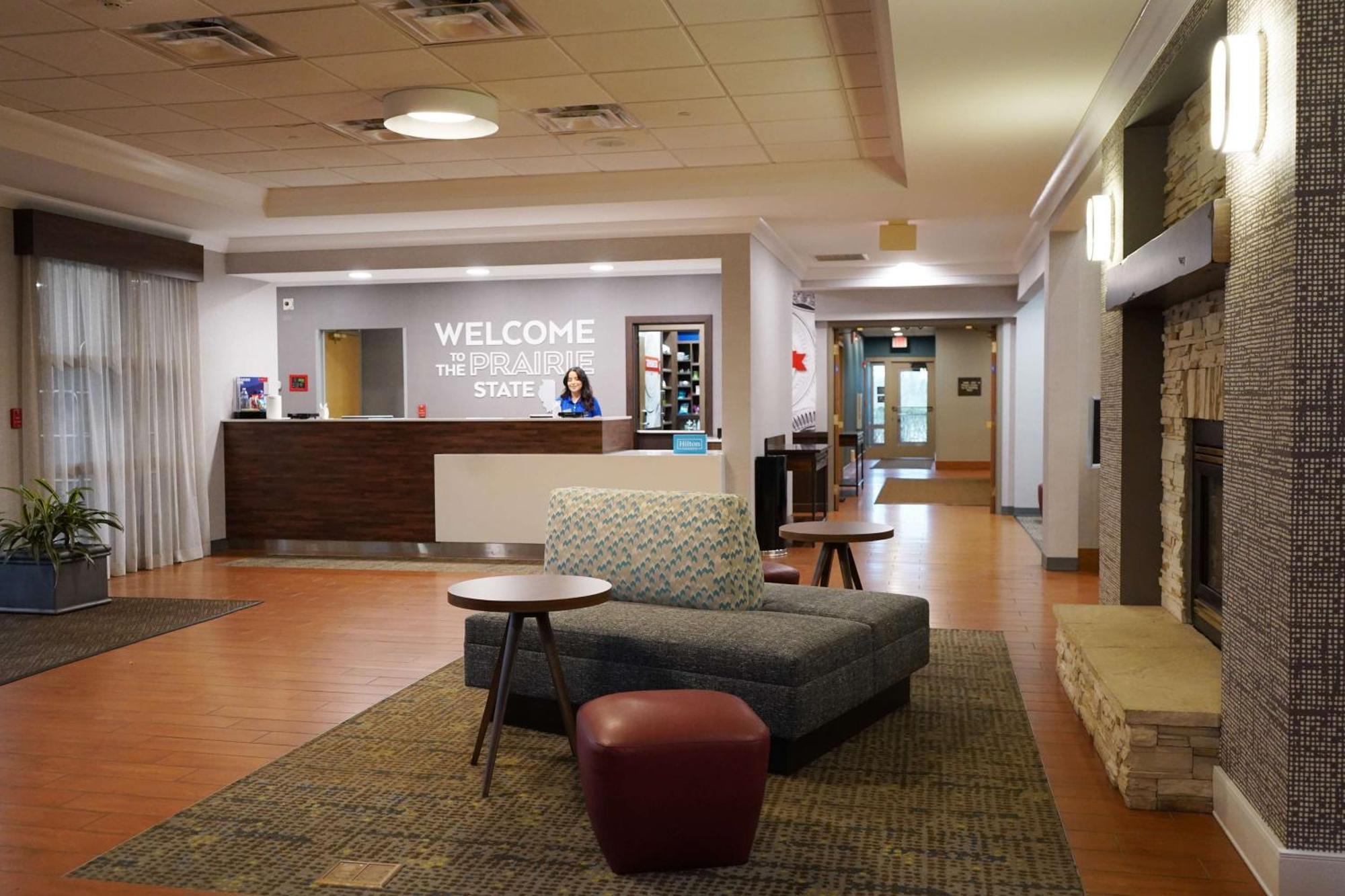 Hampton Inn & Suites Chicago/Aurora Eksteriør bilde